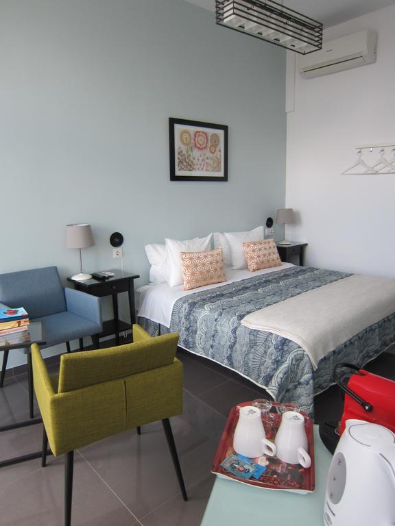 Pinho Apartments, And Pensión 2*
